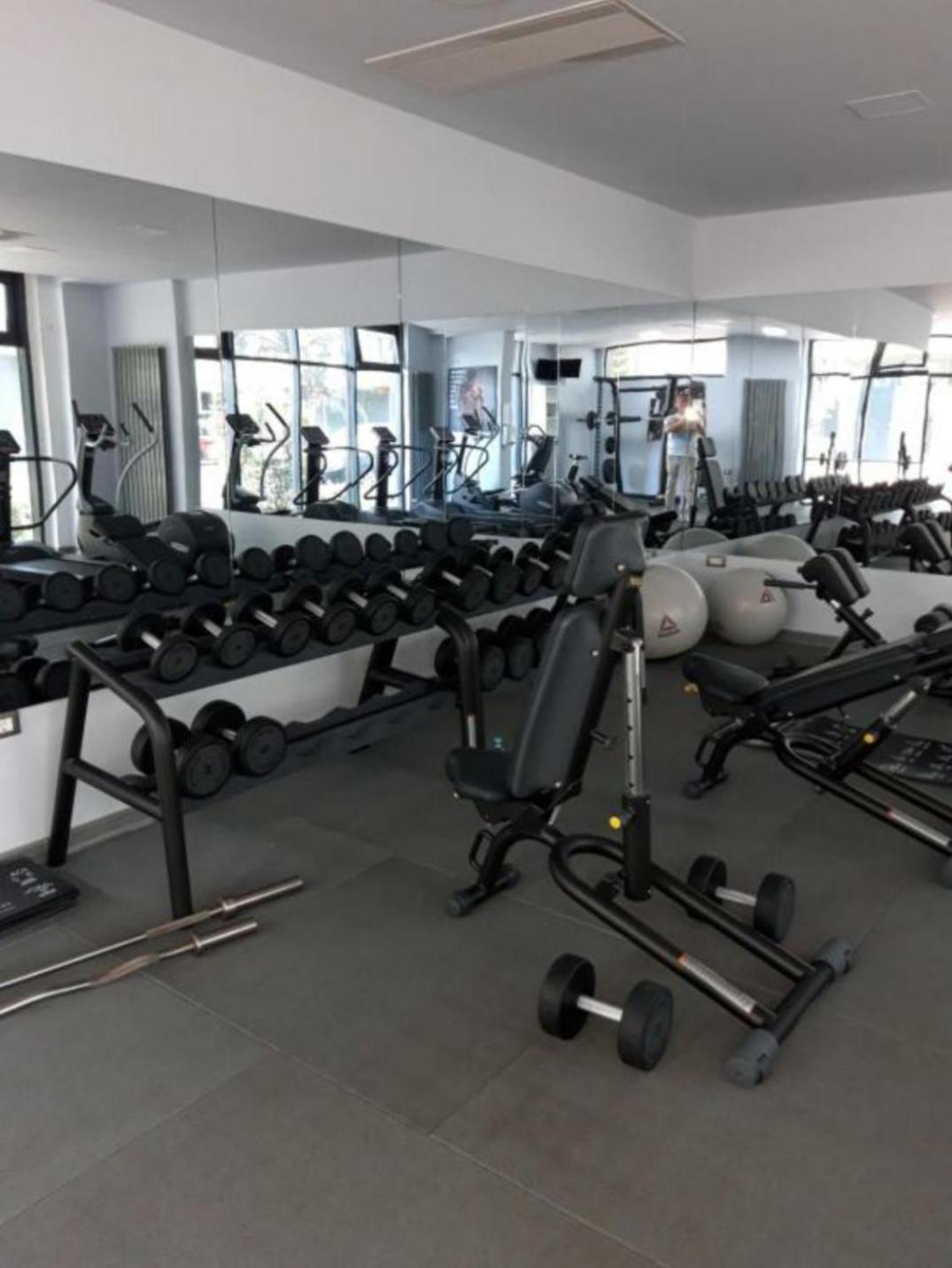 Alezzi Luxury Apartment Spa Resort Piscina Incalzita Sauna Parking Нэводари Экстерьер фото