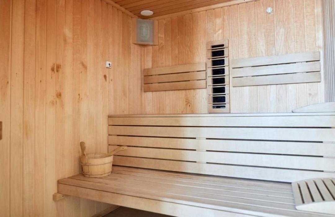 Alezzi Luxury Apartment Spa Resort Piscina Incalzita Sauna Parking Нэводари Экстерьер фото